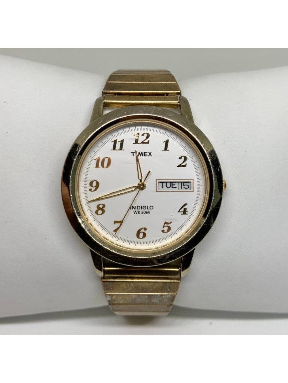 Vintage Timex day date indiglo Watch gold tone 37mm round stretch 7” running